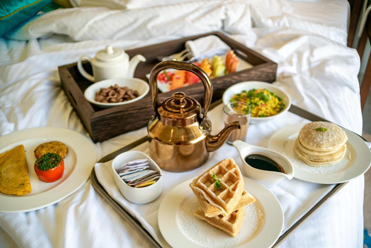 Hawthorn Suites By Wyndham Dwarka Ngoại thất bức ảnh